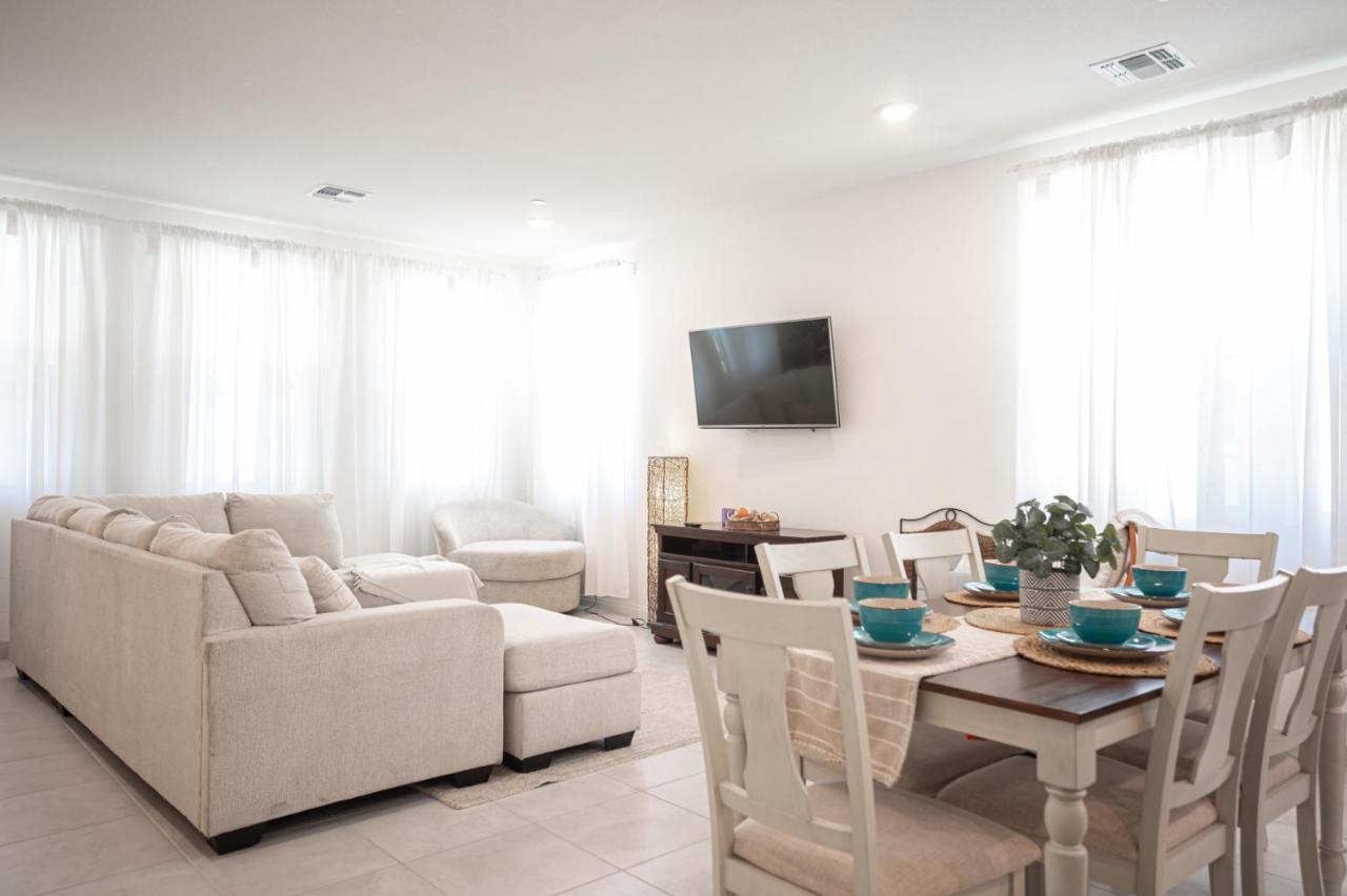 Beautiful Brand New 2 Bedroom Vegas Home! Fits 12 Or More,15-20 Minutes From Lv Strip Лас-Вегас Экстерьер фото