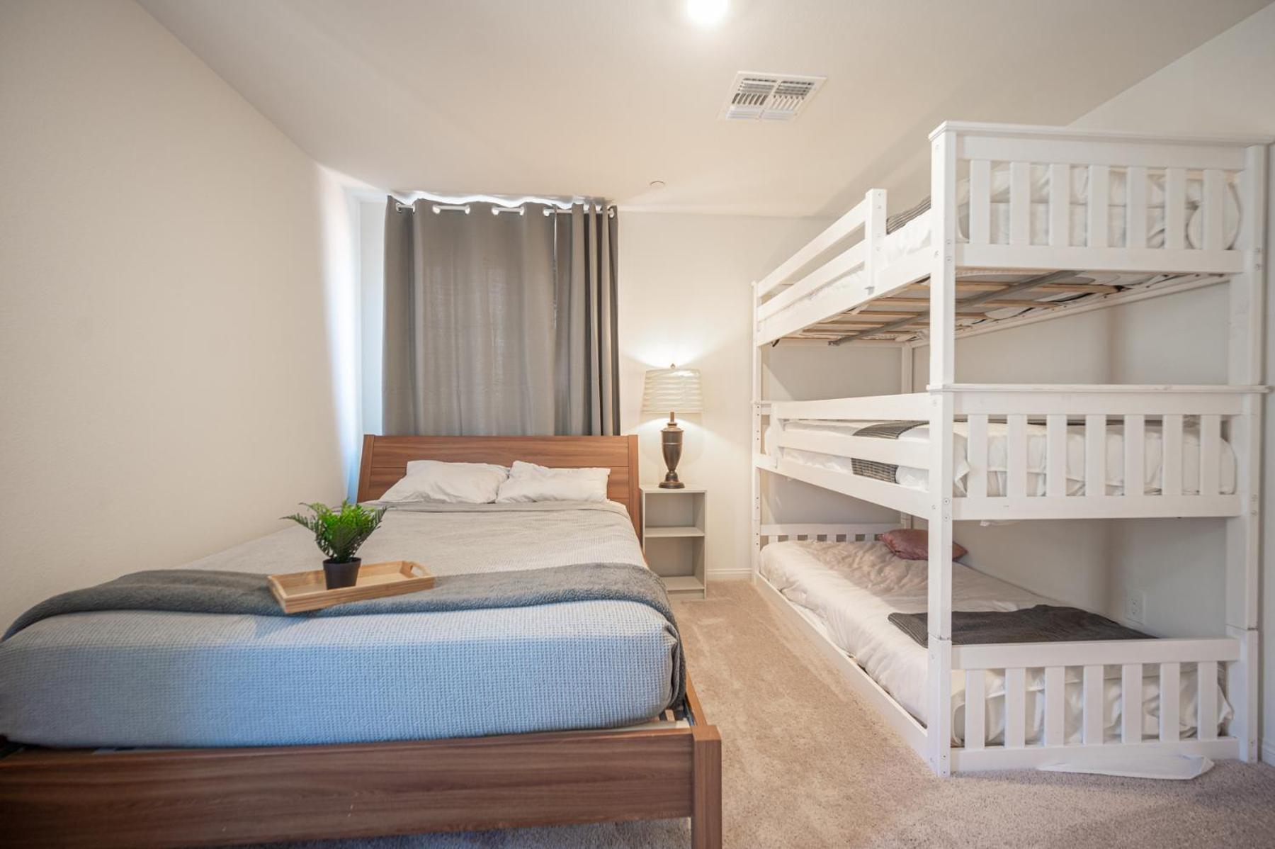 Beautiful Brand New 2 Bedroom Vegas Home! Fits 12 Or More,15-20 Minutes From Lv Strip Лас-Вегас Экстерьер фото