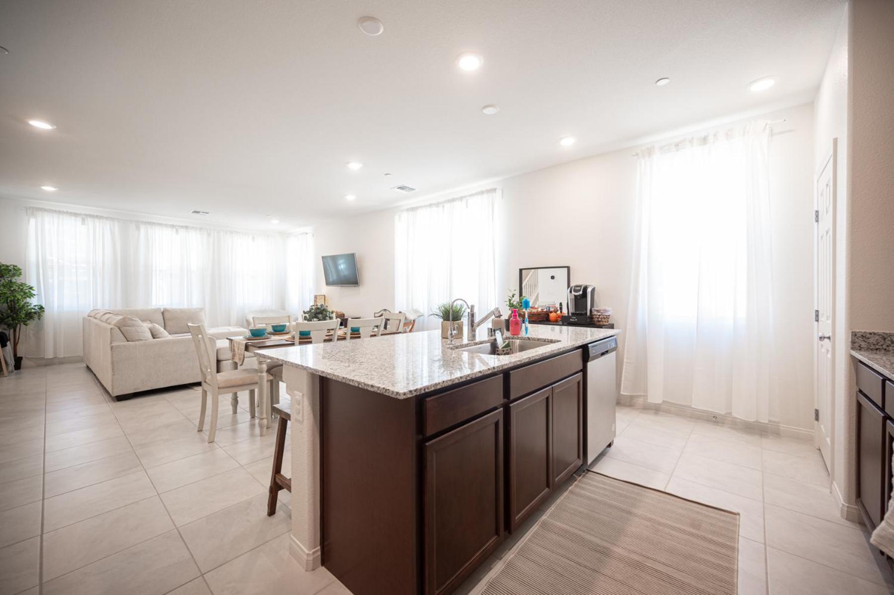 Beautiful Brand New 2 Bedroom Vegas Home! Fits 12 Or More,15-20 Minutes From Lv Strip Лас-Вегас Экстерьер фото